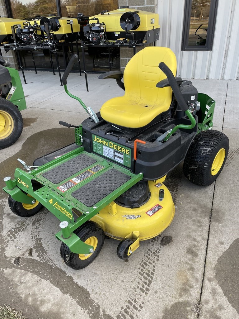 2022 John Deere Z345R Zero Turn Mower For Sale in Paullina Iowa