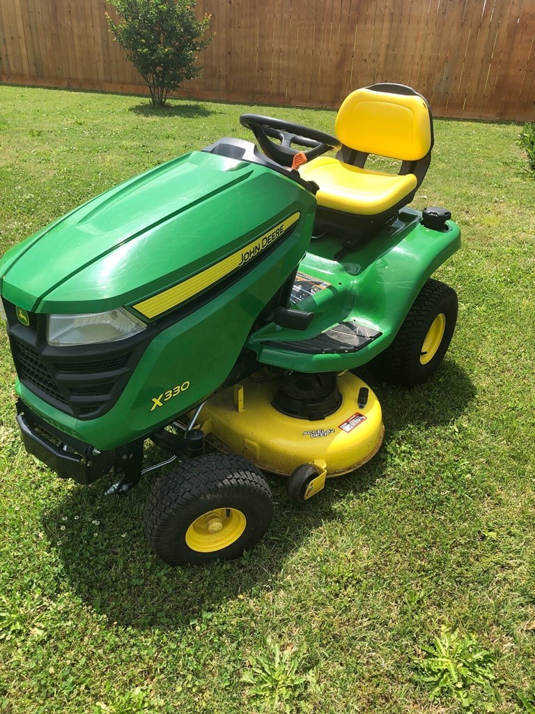 2021 John Deere X330 Riding Mower For Sale in Leighton Alabama
