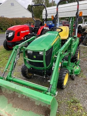 John Deere 1023E Tractor - Compact Utility For Sale