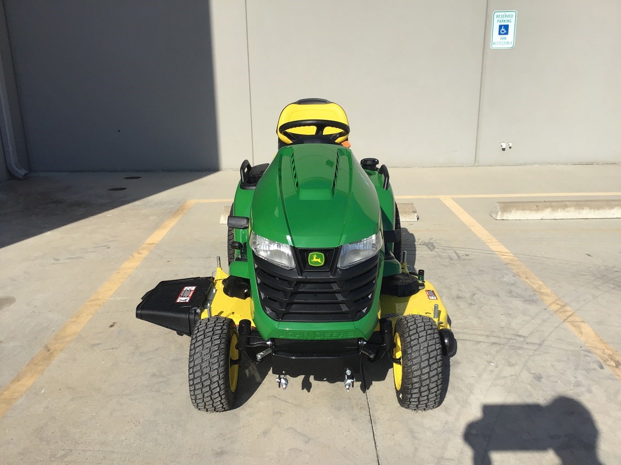 John Deere X570 Riding Mower For Sale in Weatherford Texas