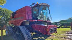 Combine For Sale 2014 Case IH 8230 Combine For Sale 2014 Case IH 8230