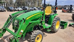 Tractor - Compact Utility For Sale 2013 John Deere 3520 , 37 HP Tractor - Compact Utility For Sale 2013 John Deere 3520 , 37 HP