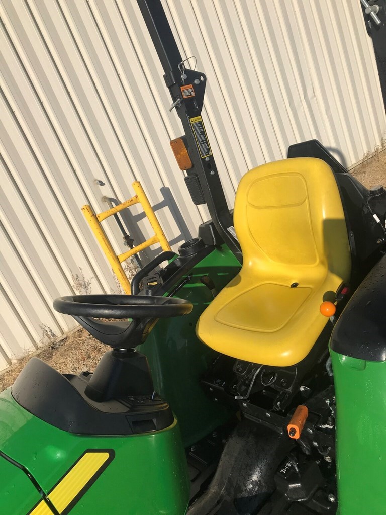 2021 John Deere 3025E Compact Utility Tractor For Sale in West Edmonton