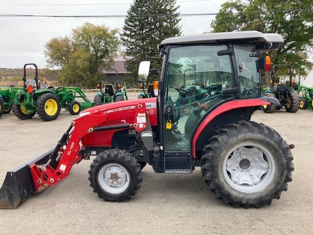 2017 Massey Ferguson 1742 Tractor - Compact Utility For Sale