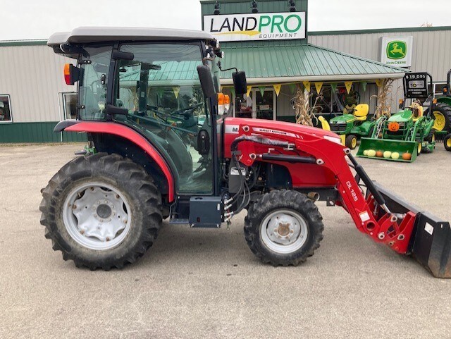 2017 Massey Ferguson 1742 Tractor - Compact Utility For Sale