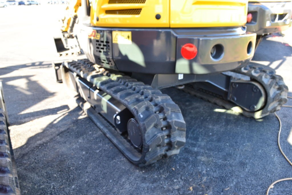 2022 New Holland Compact Excavators E30C Mini Excavator For Sale in