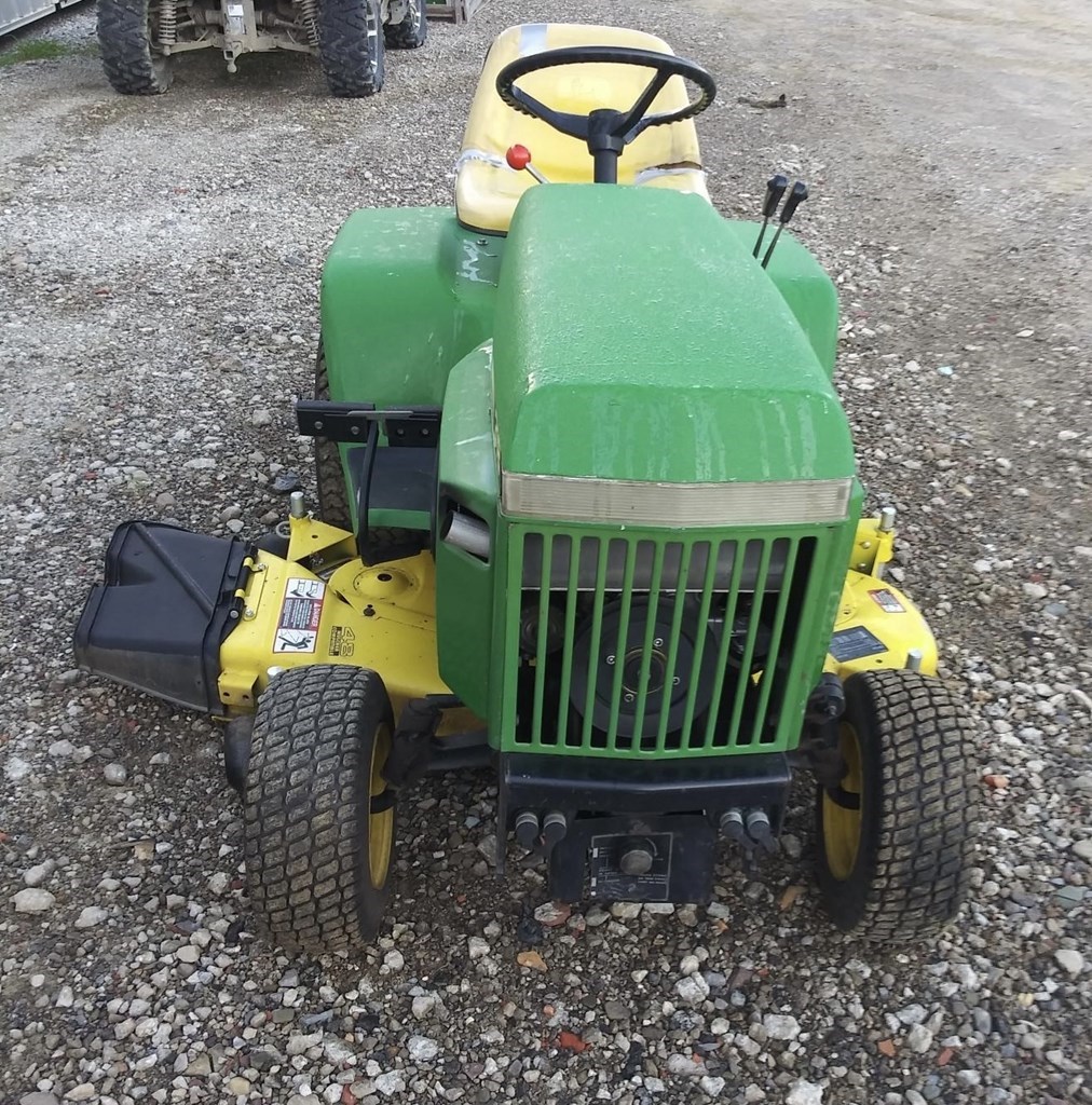 1986 John Deere 318 Riding Mower For Sale in Edinboro Pennsylvania