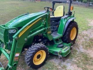 2012 John Deere 3520 Tractor - Compact Utility For Sale