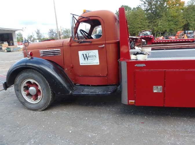 1949 International  Tow Truck/Rollback For Sale