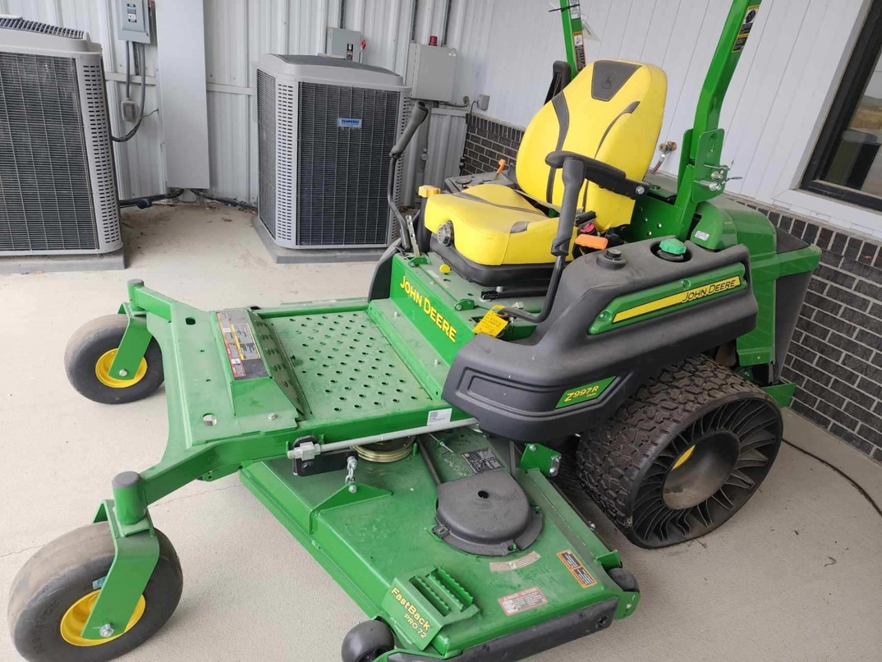2022 John Deere Z997R Zero Turn Mower For Sale in LeMars Iowa
