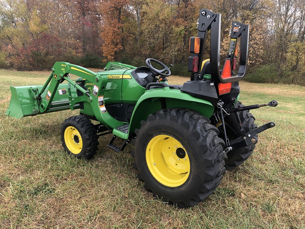 2019 John Deere 3025E Compact Utility Tractor For Sale in Hopkinsville