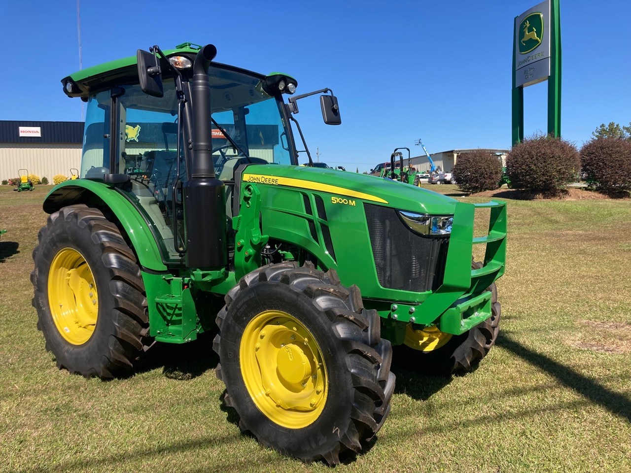 2023 John Deere 5100M Tractor Utility For Sale in Cairo