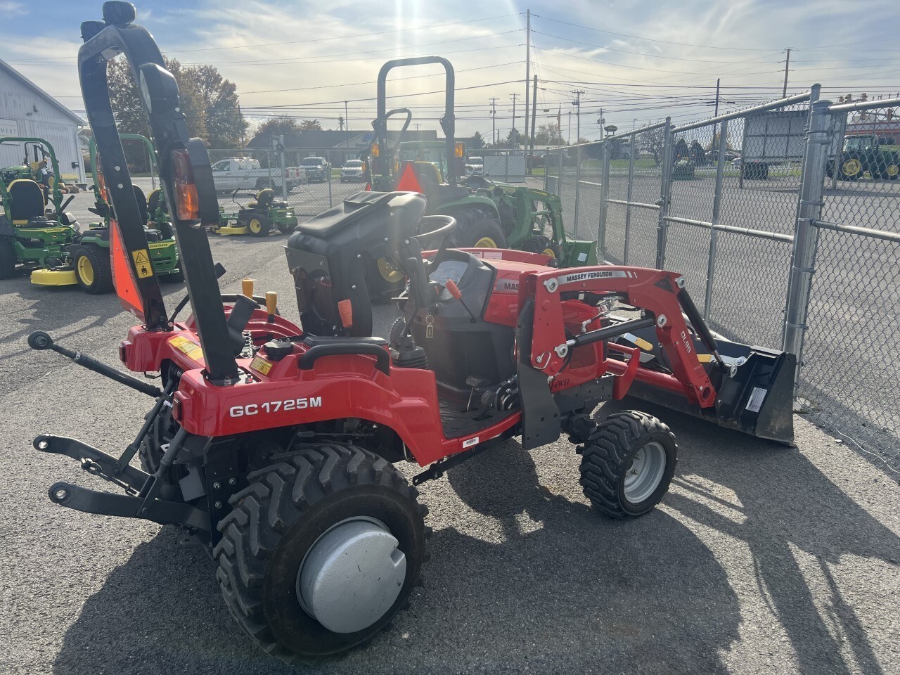 2019 Massey Ferguson GC1725M Tractor - Compact Utility For Sale