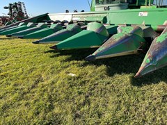 Combine Corn Head For Sale 1989 John Deere 843 Combine Corn Head For Sale 1989 John Deere 843