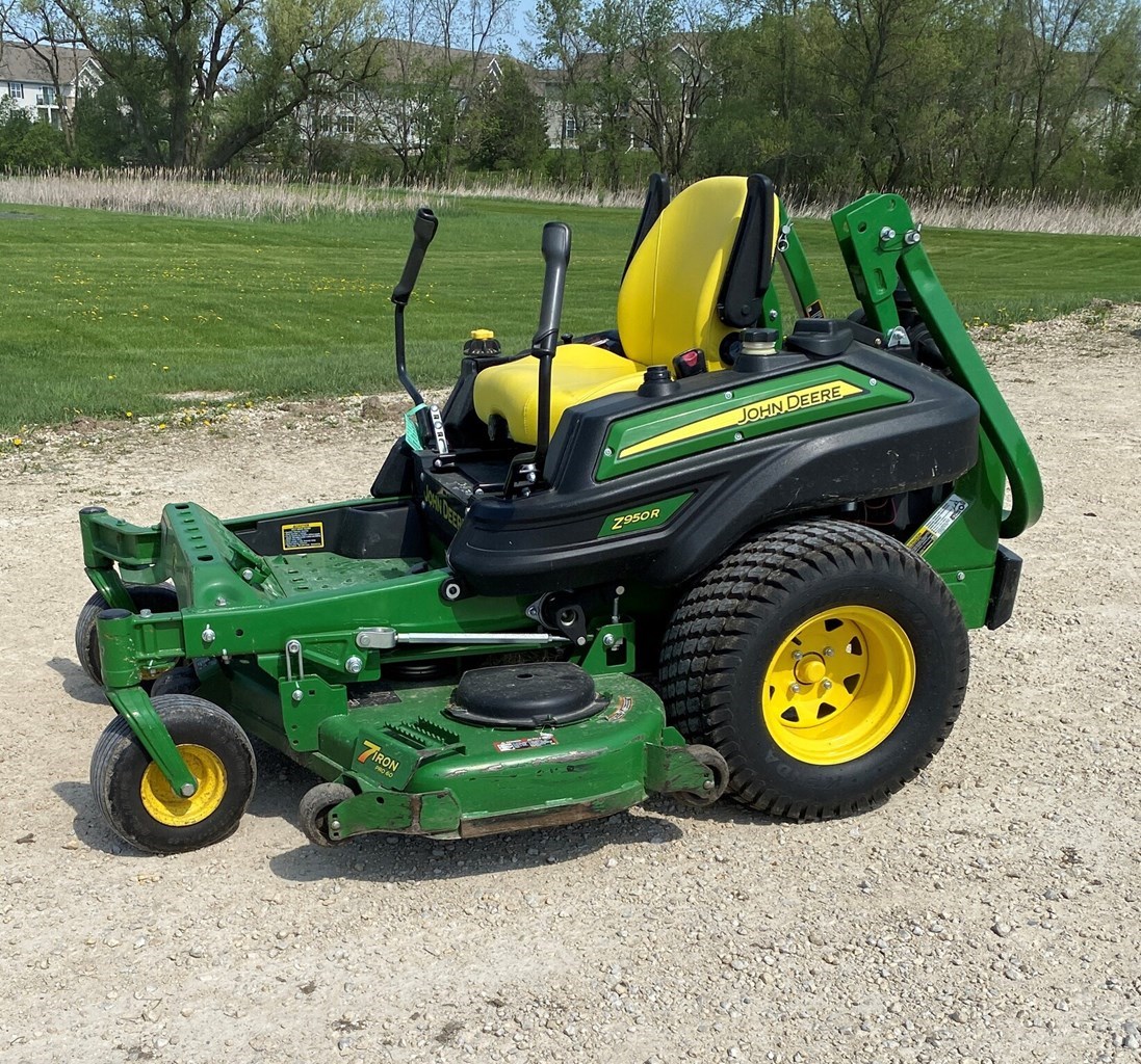 2017 John Deere Z950R Zero Turn Mower For Sale in Harvard Illinois