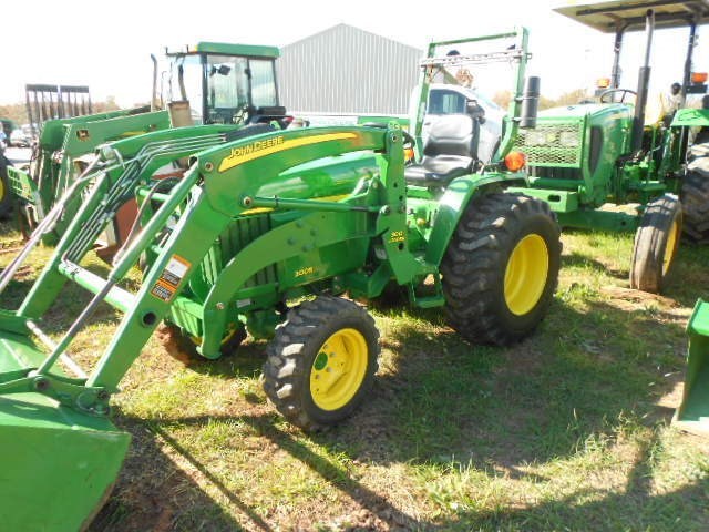 2010 John Deere 3005 Tractor - Compact Utility For Sale