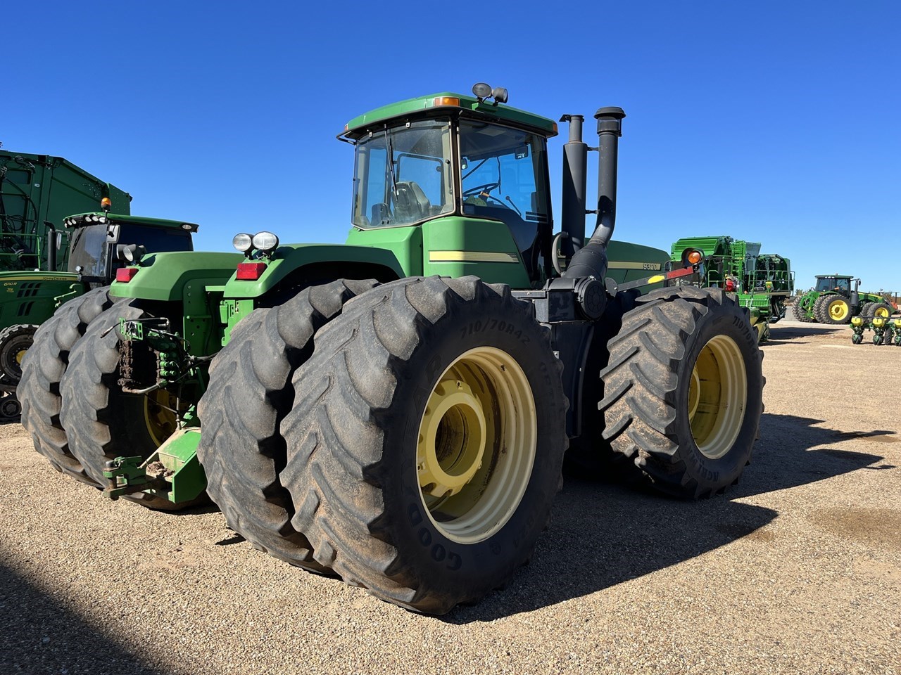 2004 John Deere 9320 4WD Tractor For Sale in Plainview Texas