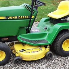 1998 John Deere LX178 Lawn Mower For Sale