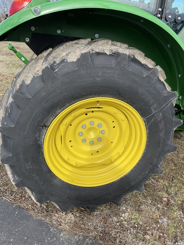 2022 John Deere 5100E Utility Tractor For Sale in Palmyra Missouri