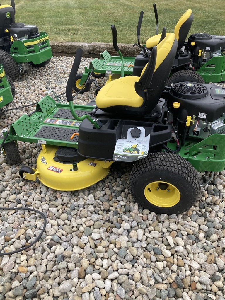 2022 John Deere Z345R Zero Turn Mower For Sale in Bowling Green Ohio