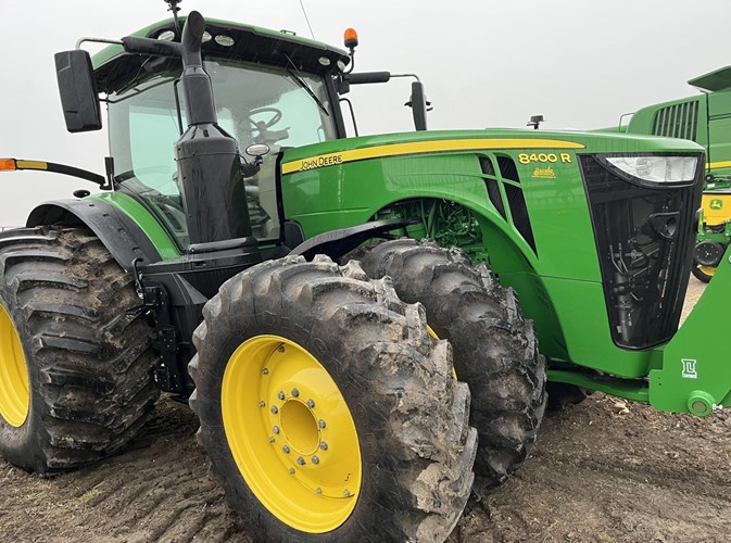 2019 John Deere 8400R Tractor - Row Crop For Sale