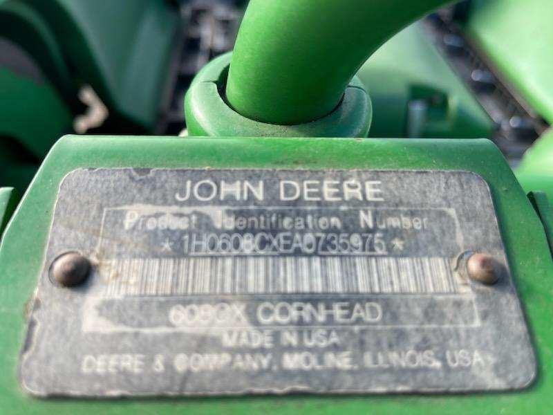 2010 John Deere 608C Combine Header-Corn For Sale