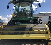 2021 John Deere 9900 Thumbnail 1