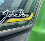 2022 John Deere 8R 370 Thumbnail 22