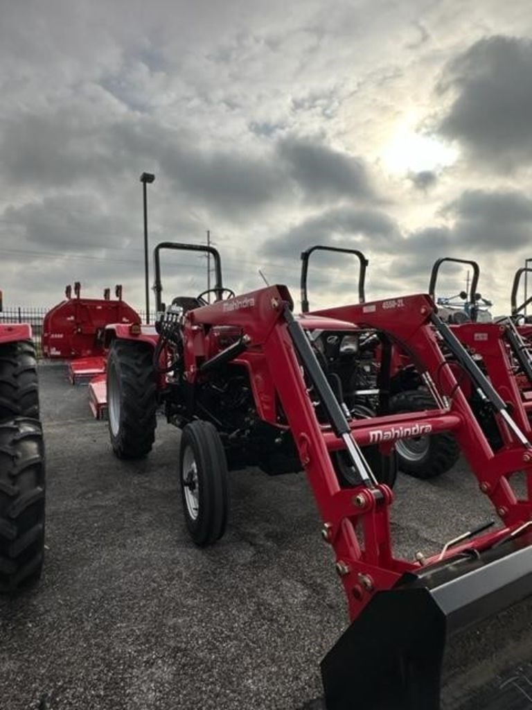 2022 Mahindra 4500 Series 4540 2WD Tractor For Sale in Wakarusa Indiana