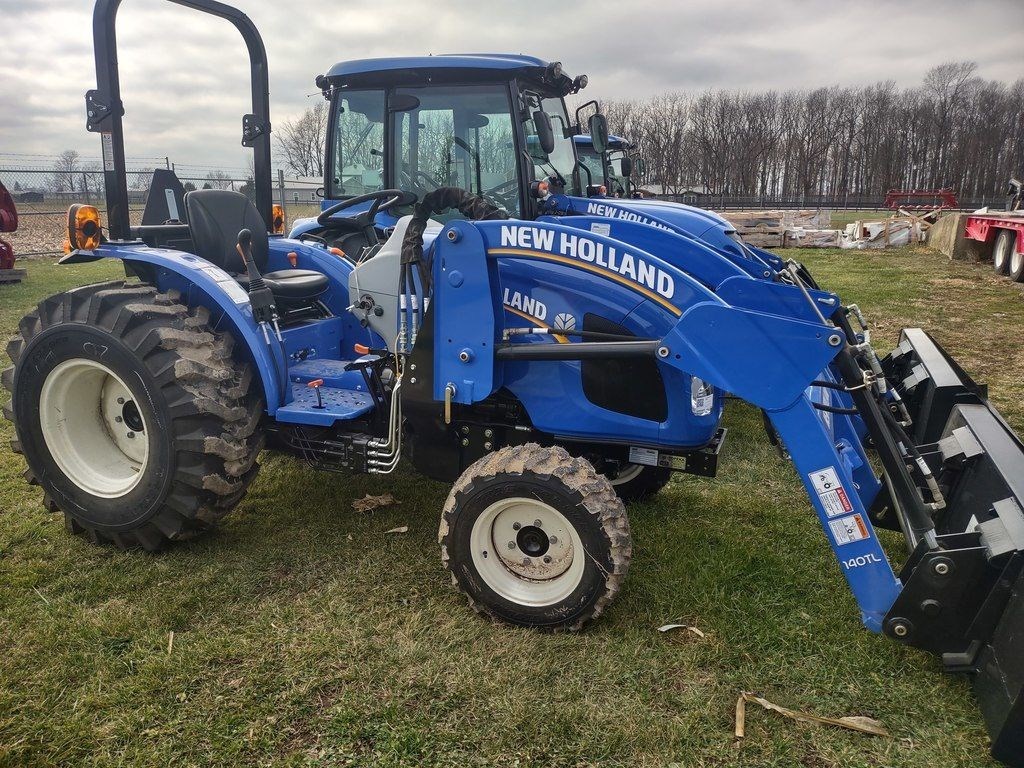 2023 New Holland Workmaster™ Compact 253540 Series 40 Image 3