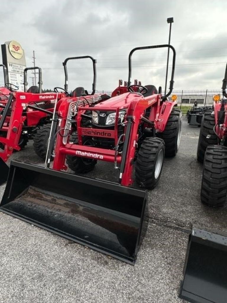 2022 Mahindra 2638 HST Compact Utility Tractor For Sale in Wakarusa Indiana