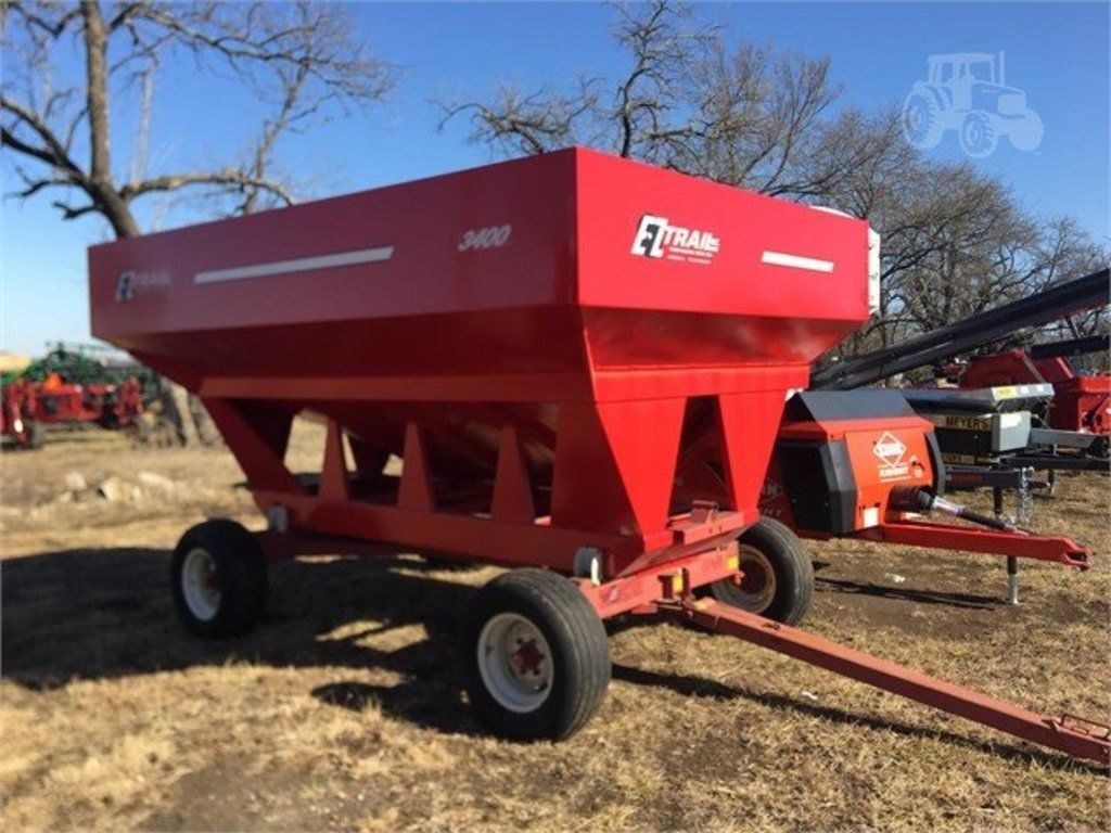 EZ Trail 3400 Grain Cart For Sale in Fort Scott Kansas