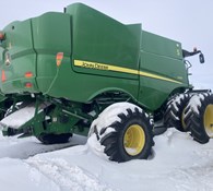 2014 John Deere S690 Thumbnail 3