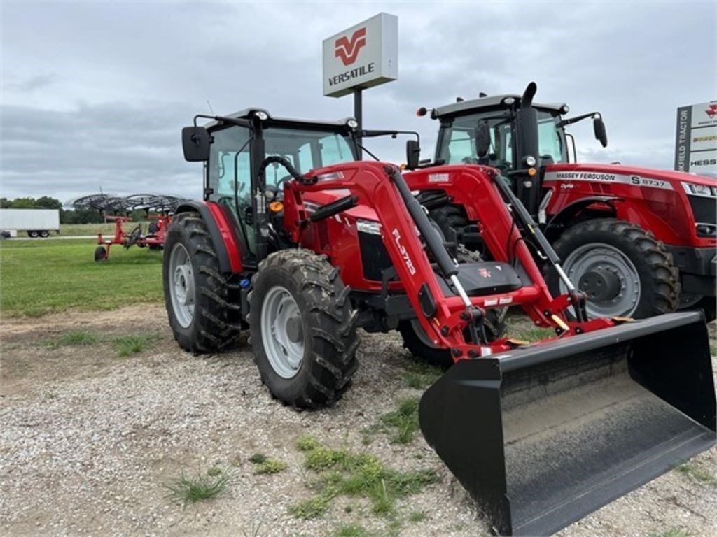 2022 Massey Ferguson 6713 جرارات برسم البيعQuincy Illinois