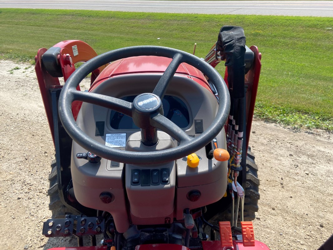 2022 Case IH Farmall 40A Compact Utility Tractor VerkaufNorthfield