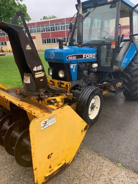 Ford 4630 Tractor - Compact Utility For Sale