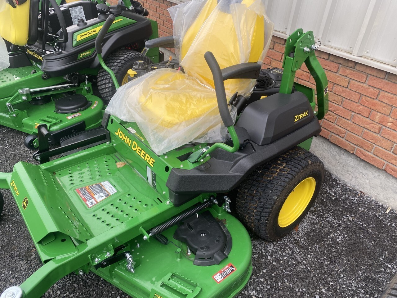 2022 John Deere z735 Zero Turn Mower Til salgHall New York