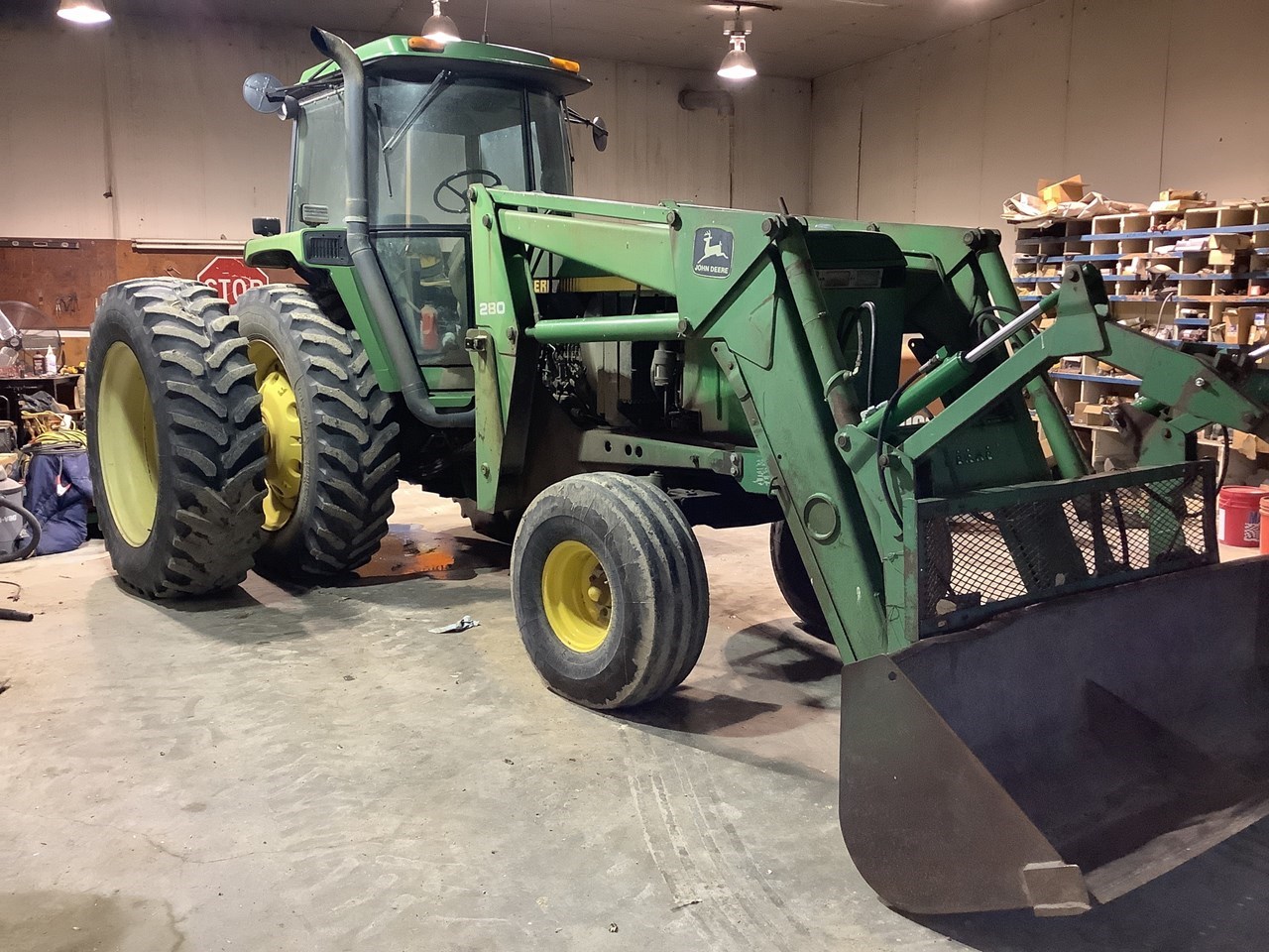 1992 John Deere 4960 Row Crop Tractor برسم البيعPhillipsburg Kansas