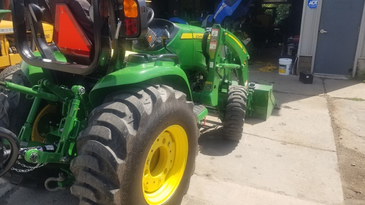 2021 John Deere 3033R Tractor - Compact Utility For Sale
