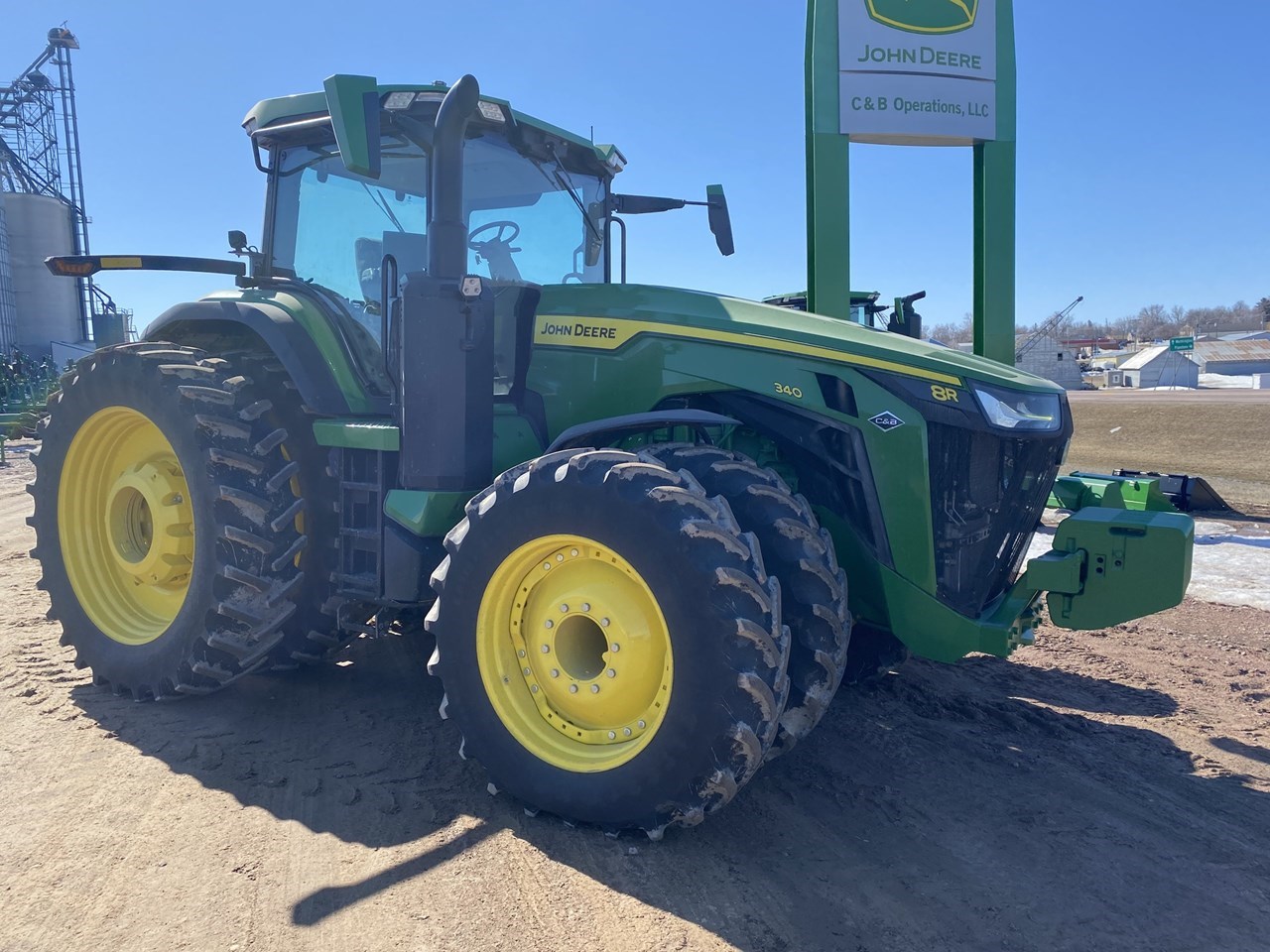 2022 John Deere 8R 340 Tractor Row Crop For Sale in Slayton Minnesota