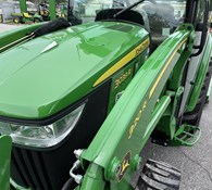 2024 John Deere 3039R Thumbnail 6