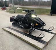 2019 Polaris Indy XC 129 AXYS Thumbnail 1