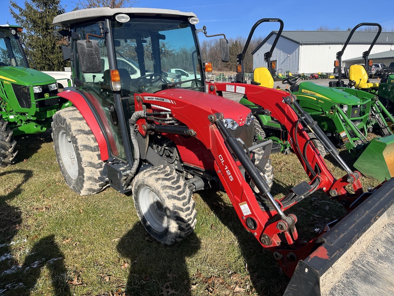 2015 Massey Ferguson 1736 Tractor - Compact Utility For Sale