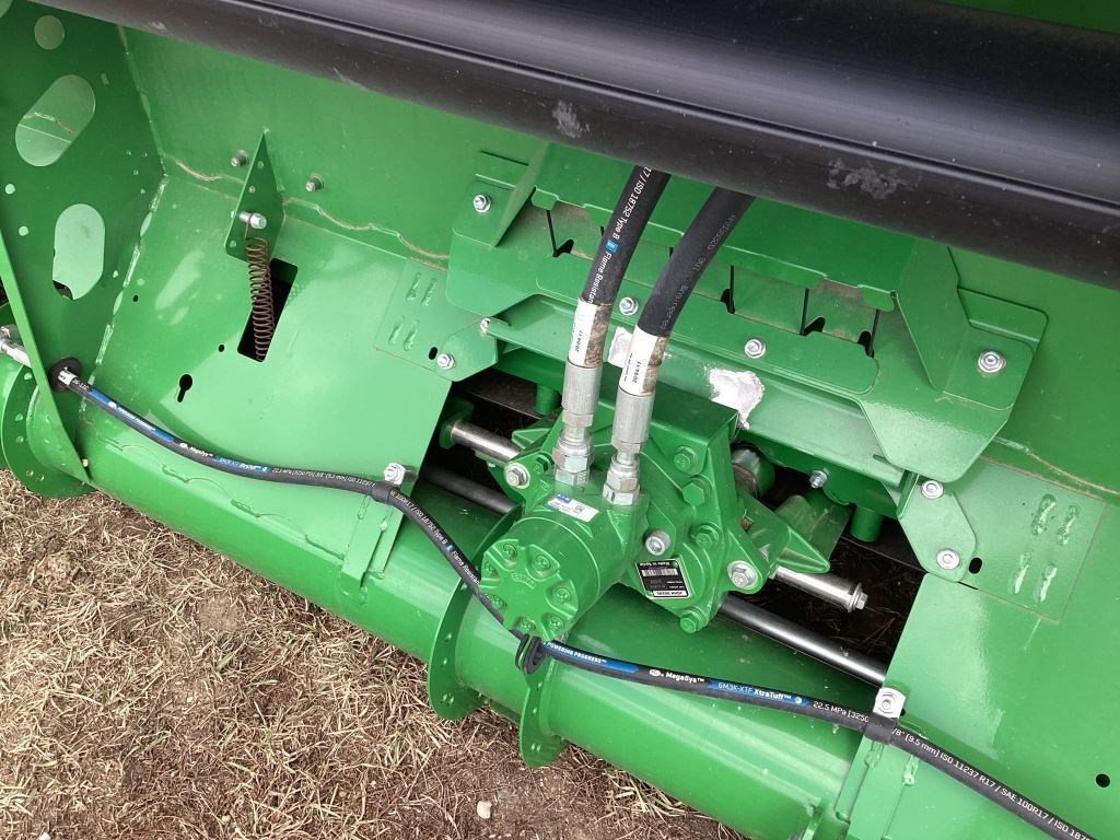 2020 John Deere 745FD HeaderDraper/Flex برسم البيعRedfield South Dakota