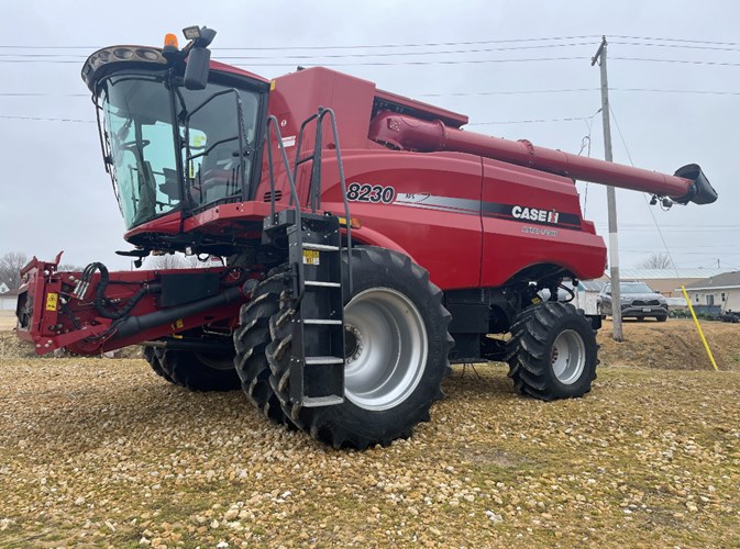 2014 Case IH 8230 Combine For Sale