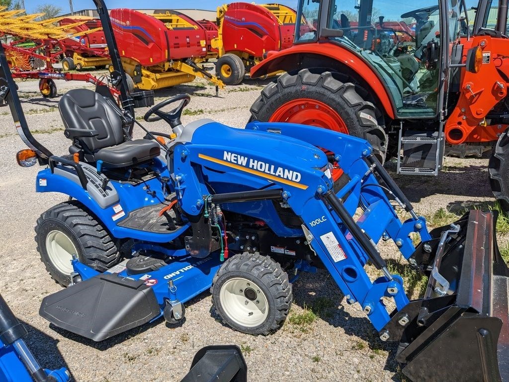 2023 New Holland Workmaster™ 25S Sub-Compact 25S Open-Air + 100LC L Image 3