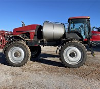 2014 Case IH 3330 Thumbnail 9