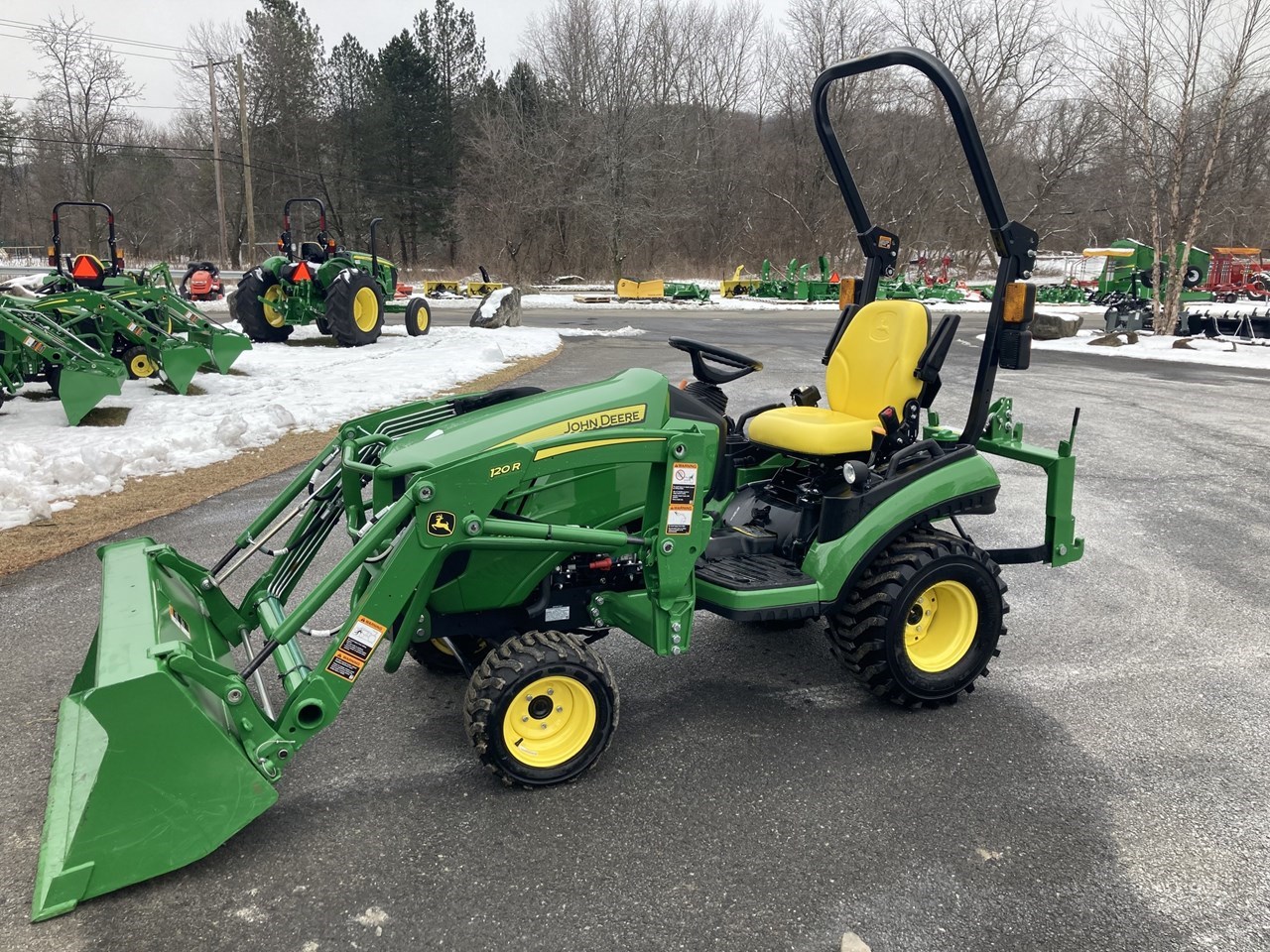2019 John Deere 1025R Compact Utility Tractor For Sale in Canaan