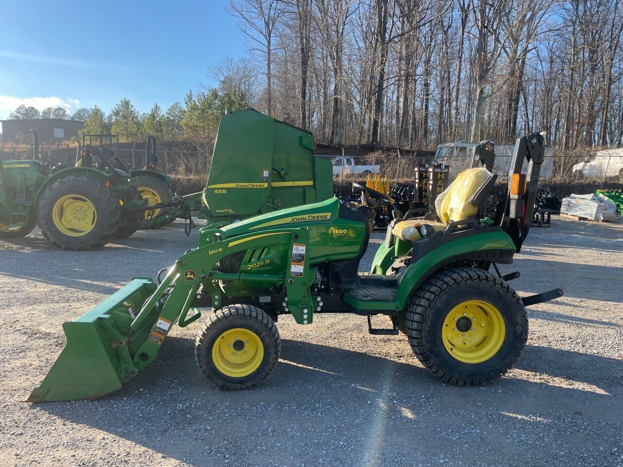 2020 John Deere 2025R Compact Utility Tractor For Sale in Dickson Tennessee
