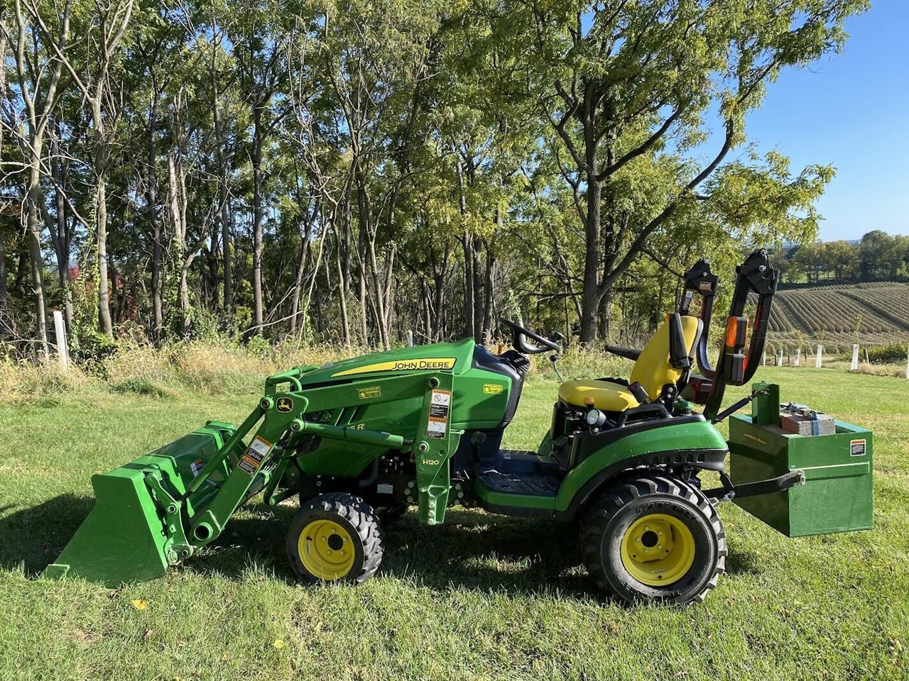 2017 John Deere 1025R Compact Utility Tractor For Sale in Chambersburg